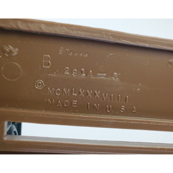 Homco Wall Hanging Shelf Decorative Victorian Doll Bench Burwood Green VTG 1988 - Picture 9 of 10